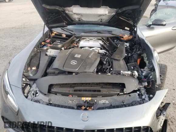 ✅ 2020 Mercedes-Benz AMG GT • VIN: W1KYJ8AA4LA029477 • Lot: 70382641. Wystawiony na Copart z przebiegiem 5 107 mil. Bezpłatny archiwum sprzedaży aukcyjnych z USA i szczegółowy raport historii pojazdu na DreamBid. Zdjęcie 7.