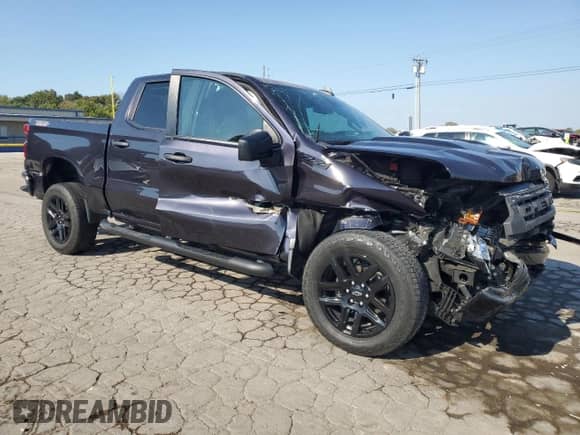 2024 Chevrolet Silverado 1500 Custom Trail Boss z VIN 3GCPDCEK3RG154533, wystawiony jako Copart lot #80881115 z przebiegiem 17 821 mil mil oraz Szkoda całkowita • Salvage title. Historia ofert i sprzedaży dostępna na DreamBid. Obrazek 4.