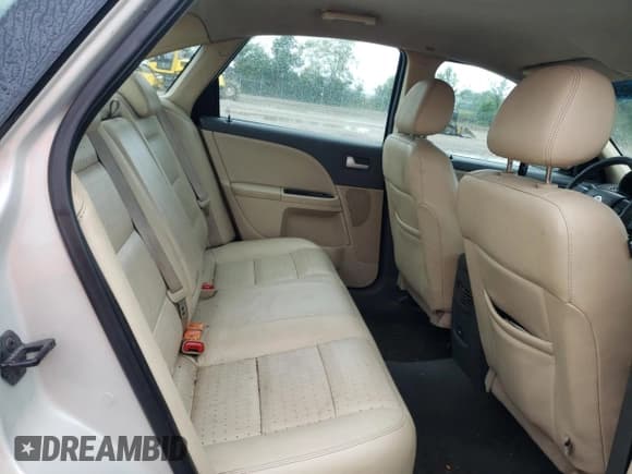 ✅ 2008 Mercury Sable • VIN: 1MEHM40W68G615933 • Lot: 85949655. Listed on Copart with 179,999 mi. Free auction sales archive from the USA and detailed vehicle history report at DreamBid. Image 20.