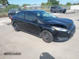 ✅ 2016 Ford Focus S • VIN: 1FADP3E20GL395675 • Lot: 43572946. Wystawiony na IAAI z przebiegiem 163 789 mil. Bezpłatny archiwum sprzedaży aukcyjnych z USA i szczegółowy raport historii pojazdu na DreamBid. Zdjęcie 1.
