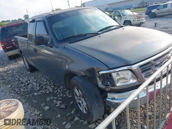 ✅ 2003 Ford F-150 XL • VIN: 1FTRX17253NA57169 • Lot: 42877130. Listed on IAAI with 502,934 mi. Free auction sales archive from the USA and detailed vehicle history report at DreamBid. Image 1.