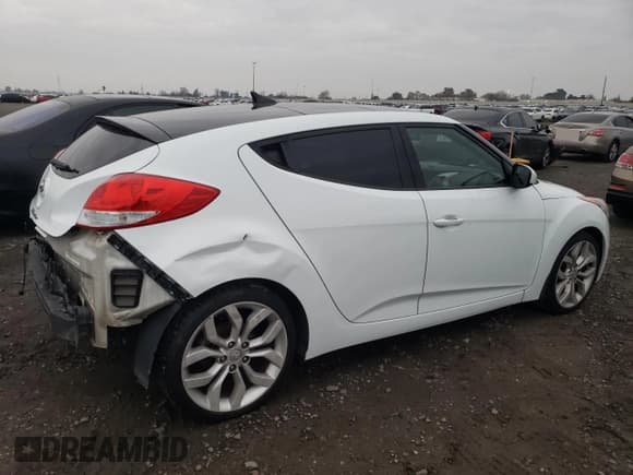 ✅ 2013 Hyundai Veloster w/Black Int • VIN: KMHTC6AD7DU135608 • Lot: 86311894. Wystawiony na Copart z przebiegiem 157 159 mil. Bezpłatny archiwum sprzedaży aukcyjnych z USA i szczegółowy raport historii pojazdu na DreamBid. Zdjęcie 3.
