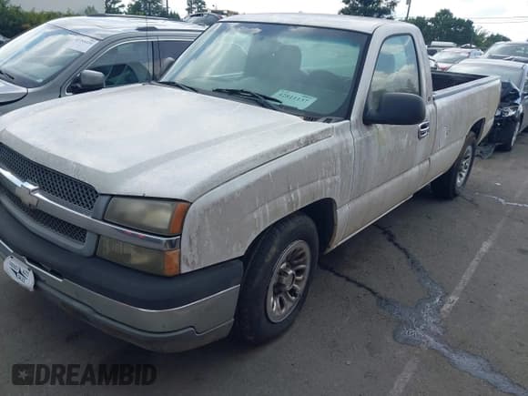 ✅ 2005 Chevrolet Silverado 1500 Work Truck • VIN: 1GCEC14X45Z145572 • Лот: 42811137. Опубликован ранее на IAAI с пробегом 283 450 миль. Бесплатный доступ к архиву аукционных продаж из США и подробный отчёт об истории автомобиля на DreamBid. Изображение 2.