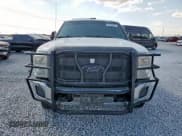 ✅ 2015 Ford F-250 XLT • VIN: 1FT7X2B69FEB93591 • Lot: 65528585. Wystawiony na Copart z przebiegiem 123 908 mil. Bezpłatny archiwum sprzedaży aukcyjnych z USA i szczegółowy raport historii pojazdu na DreamBid. Zdjęcie 5.