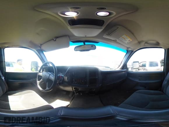 ✅ 2005 Chevrolet Silverado 2500HD LS • VIN: 1GCHK232X5F925606 • Lot: 42553752. Wystawiony na IAAI z przebiegiem 287 123 mil. Bezpłatny archiwum sprzedaży aukcyjnych z USA i szczegółowy raport historii pojazdu na DreamBid. Zdjęcie 20.