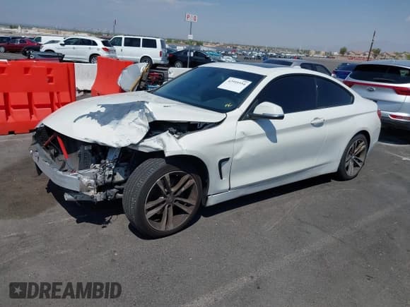 ✅ 2014 BMW 4 Series 428i • VIN: WBA3N7C56EK220248 • Lot: 42995554. Listed on IAAI with 92,324 mi. Free auction sales archive from the USA and detailed vehicle history report at DreamBid. Image 17.