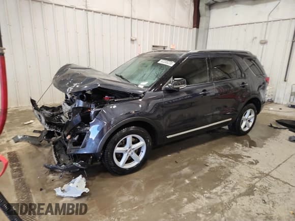 ✅ 2017 Ford Explorer XLT • VIN: 1FM5K8D8XHGD81059 • Lot: 92208235. Wystawiony na Copart z przebiegiem 185 324 mil. Bezpłatny archiwum sprzedaży aukcyjnych z USA i szczegółowy raport historii pojazdu na DreamBid. Zdjęcie 1.