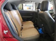 ✅ 2020 Chevrolet Trax LT • VIN: 3GNCJPSB3LL251921 • Lot: 90242385. Wystawiony na Copart z przebiegiem 24 960 mil. Bezpłatny archiwum sprzedaży aukcyjnych z USA i szczegółowy raport historii pojazdu na DreamBid. Zdjęcie 11.