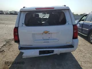 ✅ 2018 Chevrolet Suburban LT • VIN: 1GNSKHKC7JR129589 • Lot: 62144164. Wystawiony na Copart z przebiegiem 118 667 mil. Bezpłatny archiwum sprzedaży aukcyjnych z USA i szczegółowy raport historii pojazdu na DreamBid. Zdjęcie 6.