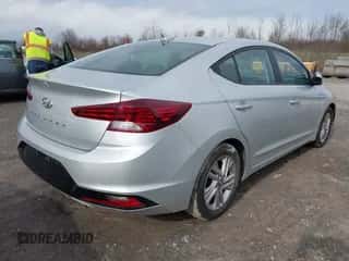 2019 Hyundai Elantra SEL z VIN 5NPD84LF2KH418213, wystawiony jako IAAI lot #43586246 z przebiegiem 184 127 mil mil oraz . Historia ofert i sprzedaży dostępna na DreamBid. Obrazek 4.