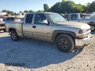 ✅ 2000 Chevrolet Silverado 1500 LT • VIN: 2GCEK19T4Y1307531 • Lot: 62422484. Wystawiony na Copart z przebiegiem 200 088 mil mil. Skorzystaj z bezpłatnego archiwum sprzedaży aukcyjnych z USA i zobacz szczegółowy raport historii pojazdu na DreamBid. Zdjęcie 4.