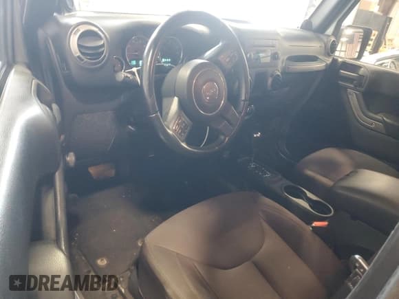 ✅ 2014 Jeep Wrangler Sport • VIN: 1C4AJWAG6EL179344 • Лот: 90036735. Опубликован ранее на Copart с пробегом 87 819 миль. Бесплатный доступ к архиву аукционных продаж из США и подробный отчёт об истории автомобиля на DreamBid. Изображение 8.