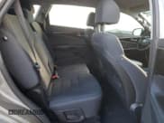 ✅ 2018 Kia Sorento L • VIN: 5XYPG4A35JG412212 • Lot: 86262505. Listed on Copart with 116,818 mi. Free auction sales archive from the USA and detailed vehicle history report at DreamBid. Image 11.