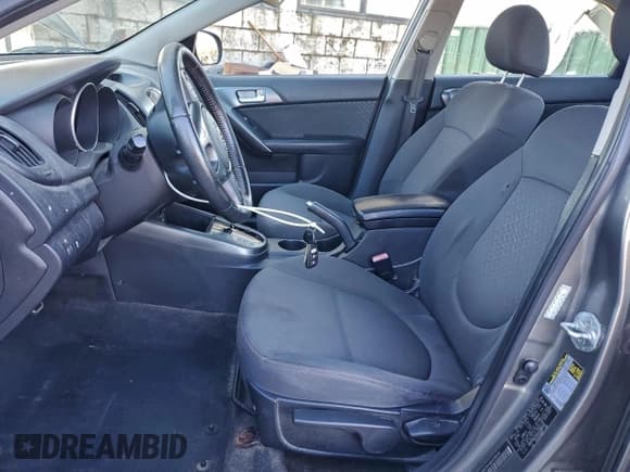 ✅ 2010 Kia Forte SX • VIN: KNAFW4A34A5298448 • Лот: 95517805. Опубликован ранее на Copart с пробегом 289 379 миль. Бесплатный доступ к архиву аукционных продаж из США и подробный отчёт об истории автомобиля на DreamBid. Изображение 7.