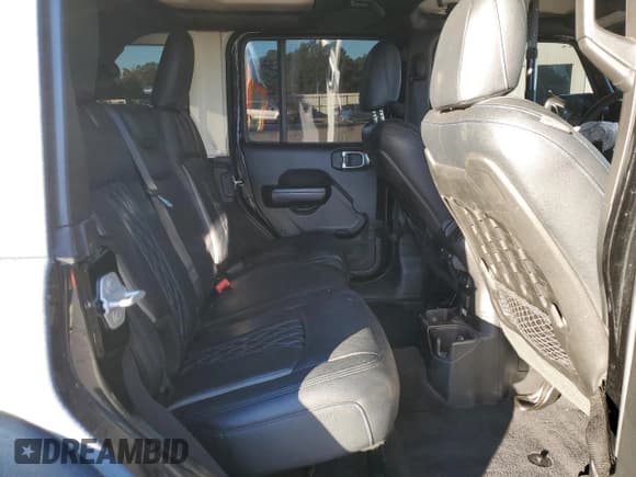 ✅ 2019 Jeep Wrangler Unlimited Rubicon • VIN: 1C4HJXFG7KW595023 • Lot: 90890915. Wystawiony na Copart z przebiegiem 74 807 mil. Bezpłatny archiwum sprzedaży aukcyjnych z USA i szczegółowy raport historii pojazdu na DreamBid. Zdjęcie 10.