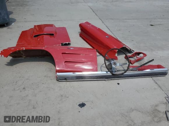 ✅ 1964 Chevrolet Corvette • VIN: 40867S118014 • Lot: 60243365. Listed on Copart with 12,472 mi. Free auction sales archive from the USA and detailed vehicle history report at DreamBid. Image 12.