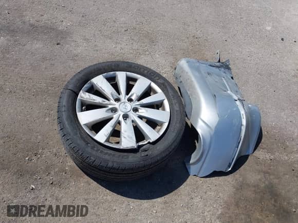 2009 Hyundai Sonata SE with VIN 5NPEU46F39H427332, listed as a IAAI auction lot 41991055 with 88,722 mi miles and . Bid and sale history available at DreamBid. Image 12.