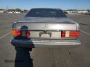 ✅ 1986 Mercedes-Benz 560 560SEC • VIN: WDBCA45D8GA231325 • Lot: 81661395. Listed on Copart with 184,504 mi. Free auction sales archive from the USA and detailed vehicle history report at DreamBid. Image 6.