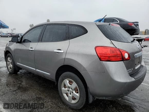✅ 2015 Nissan Rogue S • VIN: JN8AS5MT2FW151805 • Lot: 93136225. Wystawiony na Copart z przebiegiem 120 701 mil. Bezpłatny archiwum sprzedaży aukcyjnych z USA i szczegółowy raport historii pojazdu na DreamBid. Zdjęcie 2.
