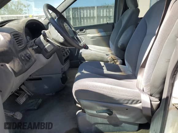 2004 Dodge Caravan SE с VIN 1D8GP24R14B585391, выставлен на аукционе Copart как лот 69713554 с пробегом 241 037 миль миль и Списание • Salvage title. История ставок и продаж доступна на DreamBid. Изображение 7.