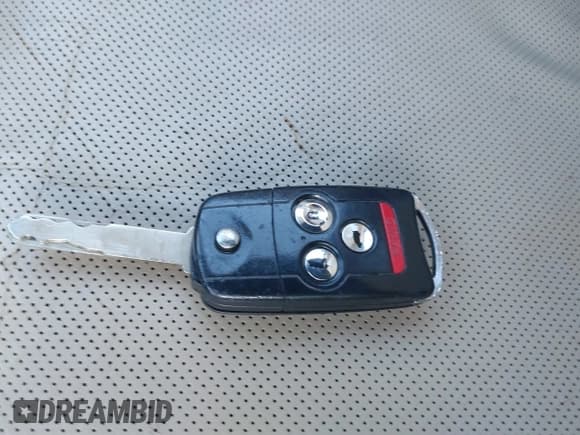 ✅ 2008 Acura MDX Sport • VIN: 2HNYD28708H555990 • Лот: 41819735. Опубликован ранее на IAAI с пробегом 191 769 миль. Бесплатный доступ к архиву аукционных продаж из США и подробный отчёт об истории автомобиля на DreamBid. Изображение 11.