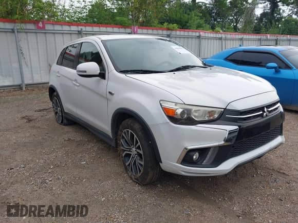 2018 Mitsubishi Outlander SE with VIN JA4AP3AW6JU006930, listed as a IAAI auction lot 43094997 with 82,255 mi miles and . Bid and sale history available at DreamBid. Image 1.
