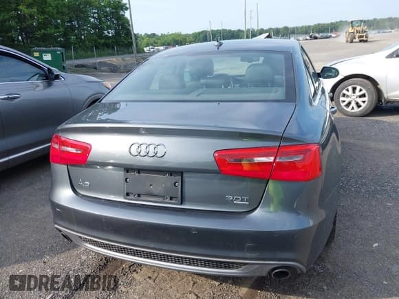✅ 2014 Audi A6 Prestige • VIN: WAUHGAFC0EN048045 • Lot: 42582288. Listed on IAAI with 150,114 mi. Free auction sales archive from the USA and detailed vehicle history report at DreamBid. Image 16.