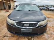 ✅ 2013 Kia Forte EX • VIN: KNAFU4A29D5651428 • Lot: 84392625. Wystawiony na Copart z przebiegiem 202 297 mil. Bezpłatny archiwum sprzedaży aukcyjnych z USA i szczegółowy raport historii pojazdu na DreamBid. Zdjęcie 5.