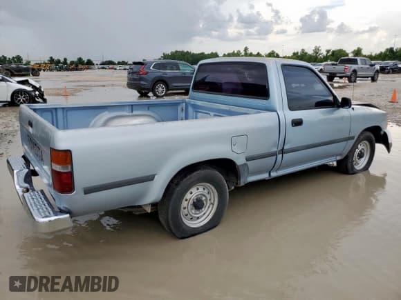 ✅ 1991 Toyota Pickup DX • VIN: JT4RN81P1M5095583 • Lot: 64683605. Wystawiony na Copart z przebiegiem 156 615 mil. Bezpłatny archiwum sprzedaży aukcyjnych z USA i szczegółowy raport historii pojazdu na DreamBid. Zdjęcie 3.