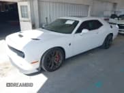 ✅ 2016 Dodge Challenger SRT Hellcat • VIN: 2C3CDZC99GH200224 • Lot: 43442618. Wystawiony na IAAI z przebiegiem 56 715 mil. Bezpłatny archiwum sprzedaży aukcyjnych z USA i szczegółowy raport historii pojazdu na DreamBid. Zdjęcie 2.