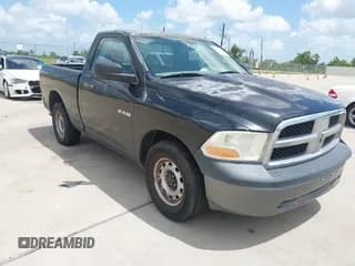 ✅ 2010 Dodge 1500 ST • VIN: 3D7JB1EK8AG148270 • Lot: 42745178. Wystawiony na IAAI z przebiegiem 144 063 mil. Bezpłatny archiwum sprzedaży aukcyjnych z USA i szczegółowy raport historii pojazdu na DreamBid. Zdjęcie 1.