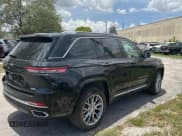 ✅ 2022 Jeep Grand Cherokee • VIN: 1C4RJHNG8N8500991 • Lot: 67420085. Listed on Copart with 41,614 mi. Free auction sales archive from the USA and detailed vehicle history report at DreamBid. Image 4.