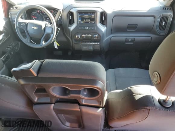 ✅ 2021 Chevrolet Silverado 1500 Custom • VIN: 3GCPWBEK7MG446876 • Lot: 80698144. Wystawiony na Copart z przebiegiem 37 219 mil. Bezpłatny archiwum sprzedaży aukcyjnych z USA i szczegółowy raport historii pojazdu na DreamBid. Zdjęcie 8.