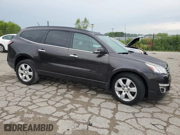 ✅ 2017 Chevrolet Traverse LT • VIN: 1GNKVGKD6HJ257194 • Lot: 61998034. Wystawiony na Copart z przebiegiem 47 207 mil. Bezpłatny archiwum sprzedaży aukcyjnych z USA i szczegółowy raport historii pojazdu na DreamBid. Zdjęcie 4.