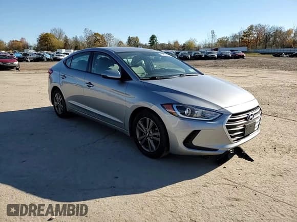 ✅ 2017 Hyundai Elantra Value Edition • VIN: 5NPD84LF3HH065294 • Лот: 89825205. Опубликован ранее на Copart с пробегом 83 372 миль. Бесплатный доступ к архиву аукционных продаж из США и подробный отчёт об истории автомобиля на DreamBid. Изображение 14.