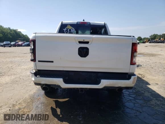 ✅ 2021 Ram 1500 Big Horn • VIN: 1C6RREFT7MN769087 • Lot: 65522945. Wystawiony na Copart z przebiegiem Nie podano. Bezpłatny archiwum sprzedaży aukcyjnych z USA i szczegółowy raport historii pojazdu na DreamBid. Zdjęcie 6.