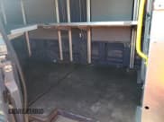 ✅ 2020 Ford Transit Cargo • VIN: 1FTBR3X80LKA28630 • Lot: 81219295. Wystawiony na Copart z przebiegiem 123 877 mil. Bezpłatny archiwum sprzedaży aukcyjnych z USA i szczegółowy raport historii pojazdu na DreamBid. Zdjęcie 11.