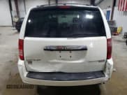 ✅ 2010 Chrysler Town & Country Touring Plus • VIN: 2A4RR8D15AR415282 • Lot: 89908155. Wystawiony na Copart z przebiegiem 176 738 mil. Bezpłatny archiwum sprzedaży aukcyjnych z USA i szczegółowy raport historii pojazdu na DreamBid. Zdjęcie 6.