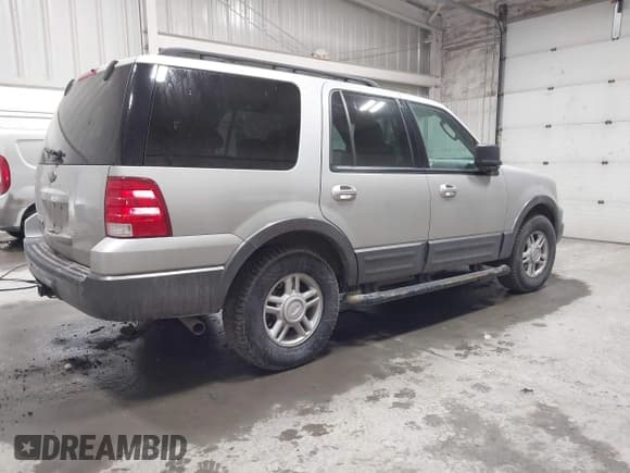 ✅ 2006 Ford Expedition Special Service • VIN: 1FMPU16506LA95691 • Lot: 42409907. Listed on IAAI with 168,287 mi. Free auction sales archive from the USA and detailed vehicle history report at DreamBid. Image 4.