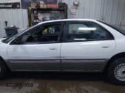 ✅ 1993 Chrysler Concorde • VIN: 2C3EL56F6PH643680 • Lot: 42051012. Wystawiony na IAAI z przebiegiem 229 330 mil. Bezpłatny archiwum sprzedaży aukcyjnych z USA i szczegółowy raport historii pojazdu na DreamBid. Zdjęcie 15.