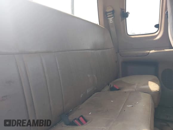 ✅ 1997 Ford F-150 • VIN: 1FTEX08L9VKB68781 • Lot: 42158314. Listed on IAAI with 253,555 mi. Free auction sales archive from the USA and detailed vehicle history report at DreamBid. Image 8.