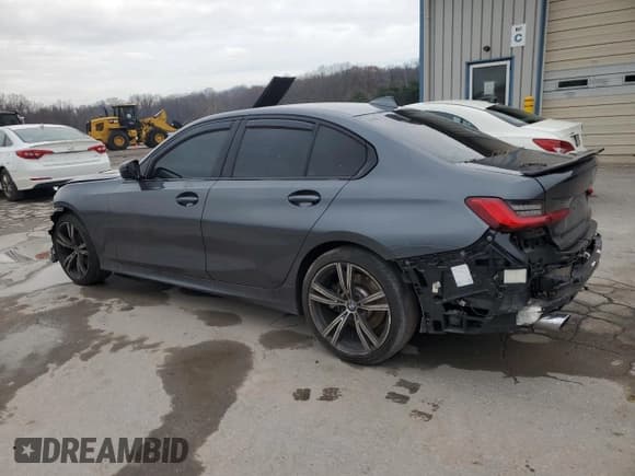✅ 2021 BMW 3 Series 330i • VIN: 3MW5R1J03M8C21195 • Lot: 93049025. Wystawiony na Copart z przebiegiem Nie podano. Bezpłatny archiwum sprzedaży aukcyjnych z USA i szczegółowy raport historii pojazdu na DreamBid. Zdjęcie 2.