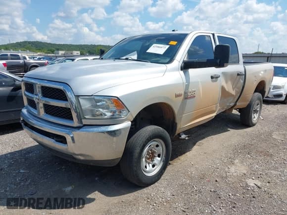 ✅ 2015 Ram 2500 Tradesman • VIN: 3C6TR5CT3FG651415 • Лот: 42986073. Опубликован ранее на IAAI с пробегом 169 196 миль. Бесплатный доступ к архиву аукционных продаж из США и подробный отчёт об истории автомобиля на DreamBid. Изображение 2.