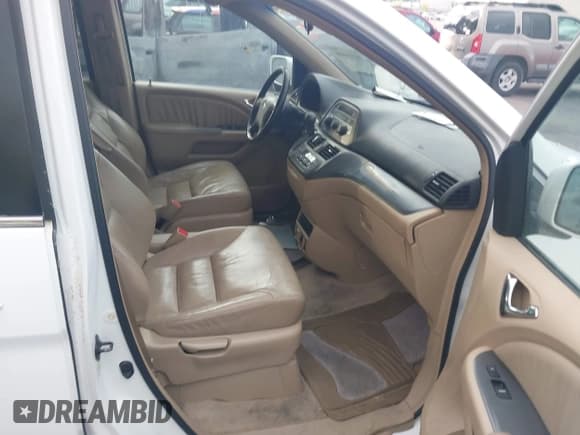 ✅ 2006 Honda Odyssey EX-L • VIN: 5FNRL38726B459932 • Лот: 43316608. Опубликован ранее на IAAI с пробегом 219 432 миль. Бесплатный доступ к архиву аукционных продаж из США и подробный отчёт об истории автомобиля на DreamBid. Изображение 5.