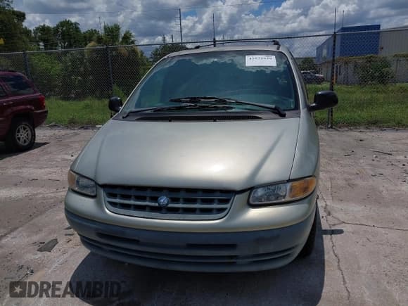 ✅ 1999 Plymouth Grand Voyager • VIN: 2P4GP24G9XR380657 • Lot: 42572929. Wystawiony na IAAI z przebiegiem Nie podano. Bezpłatny archiwum sprzedaży aukcyjnych z USA i szczegółowy raport historii pojazdu na DreamBid. Zdjęcie 6.