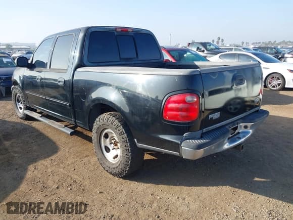 ✅ 2002 Ford F-150 XLT • VIN: 1FTRW07642KD38282 • Lot: 43599357. Listed on IAAI with 184,938 mi. Free auction sales archive from the USA and detailed vehicle history report at DreamBid. Image 3.