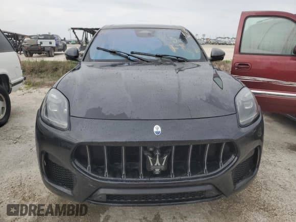 ✅ 2023 Maserati Grecale GT • VIN: ZN682AVA0P7416540 • Лот: 74938064. Опубликован ранее на Copart с пробегом 16 317 миль. Бесплатный доступ к архиву аукционных продаж из США и подробный отчёт об истории автомобиля на DreamBid. Изображение 5.