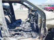 ✅ 2020 Chevrolet Silverado 1500 RST • VIN: 1GCUYEED4LZ257536 • Lot: 42428290. Wystawiony na IAAI z przebiegiem Nie podano. Bezpłatny archiwum sprzedaży aukcyjnych z USA i szczegółowy raport historii pojazdu na DreamBid. Zdjęcie 5.