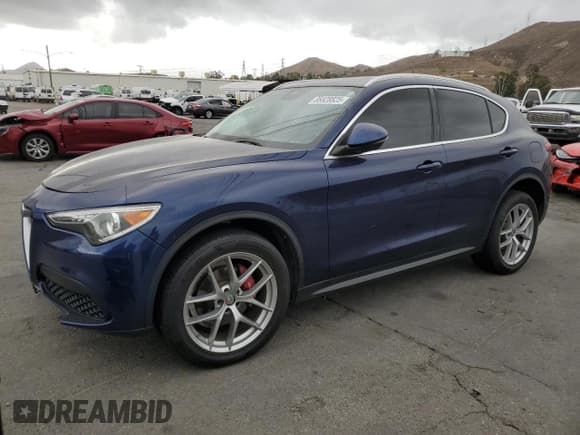 ✅ 2018 Alfa Romeo Stelvio Ti • VIN: ZASFAKBN7J7B83604 • Lot: 85828825. Wystawiony na Copart z przebiegiem 94 815 mil. Bezpłatny archiwum sprzedaży aukcyjnych z USA i szczegółowy raport historii pojazdu na DreamBid. Zdjęcie 1.