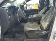 ✅ 2023 GMC Sierra 3500HD Pro • VIN: 1GT49SEY2PF108094 • Lot: 82246505. Wystawiony na Copart z przebiegiem Nie podano. Bezpłatny archiwum sprzedaży aukcyjnych z USA i szczegółowy raport historii pojazdu na DreamBid. Zdjęcie 7.